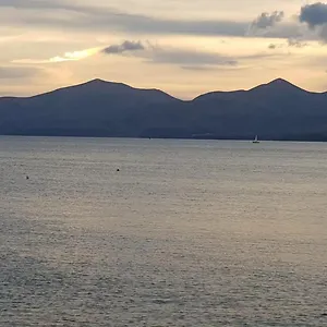 Muy Cercano A Playas Y Pueblo Apartamento